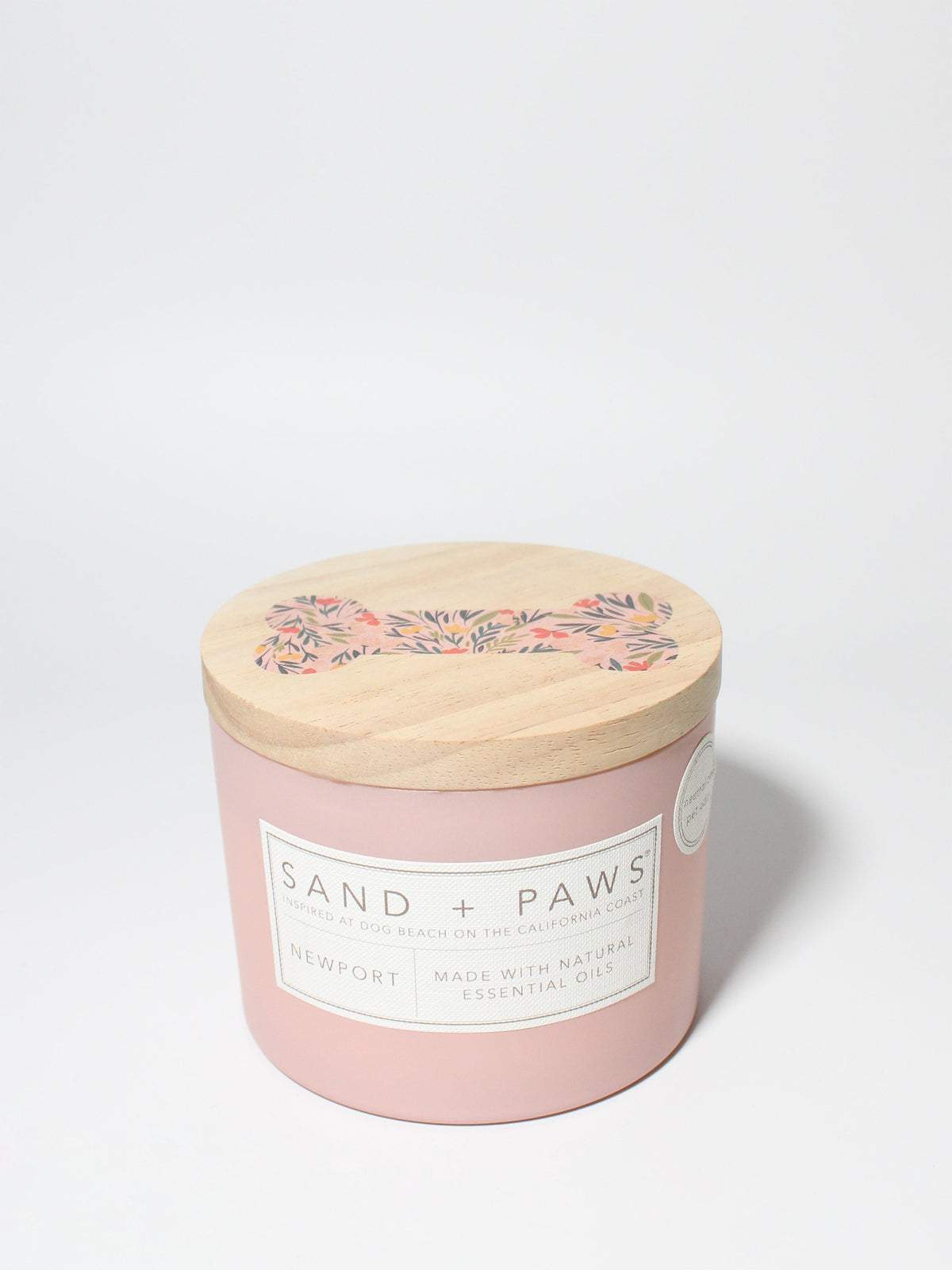 Sand + Paws Newport 12 oz refreshing scented candle