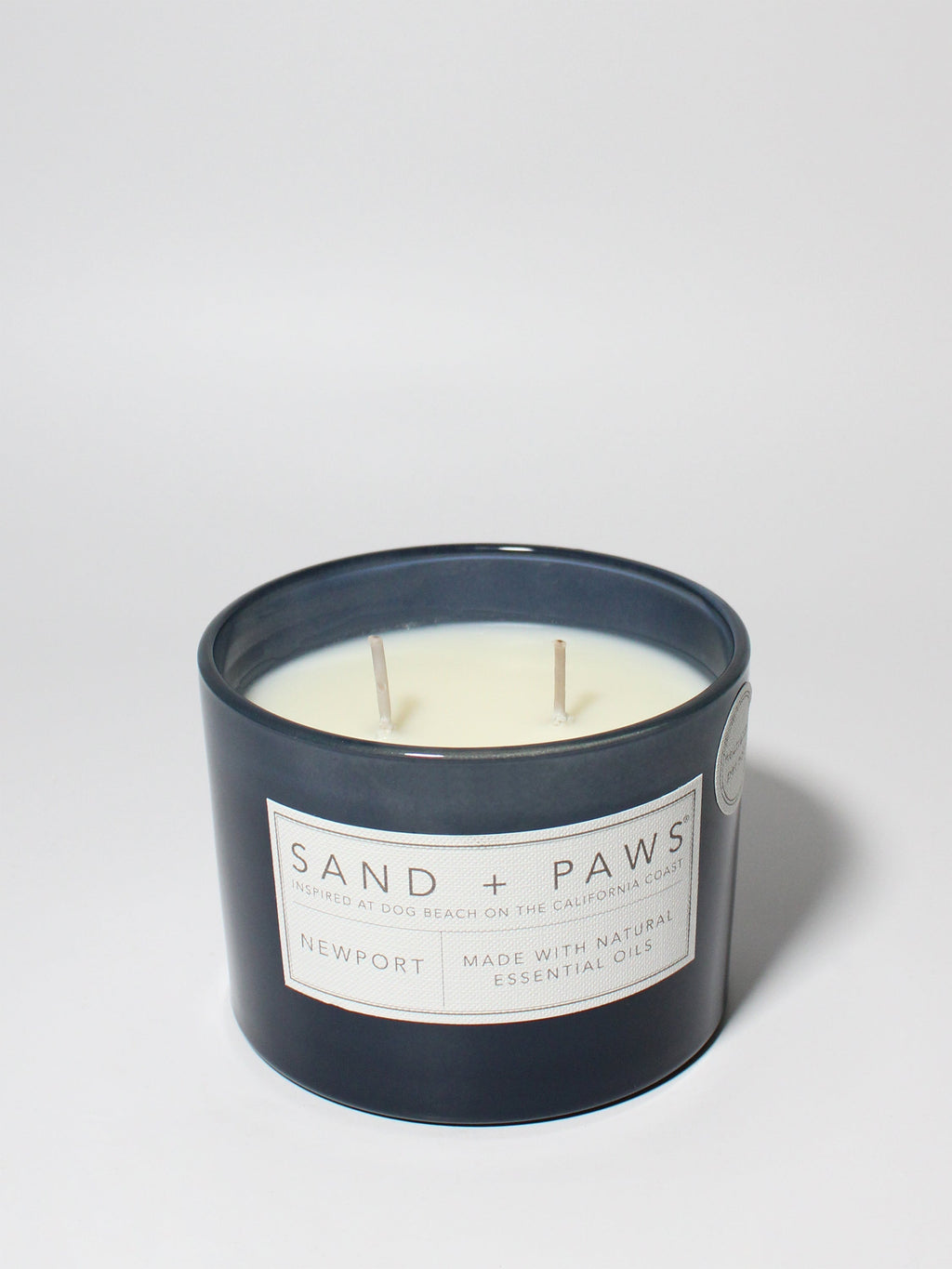 Sand + Paws Newport 12 oz refreshing scented candle