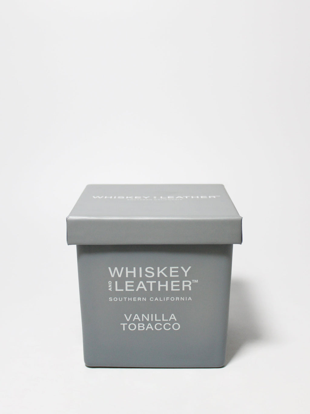 Vanilla Tobacco 16 oz cozy scented candle