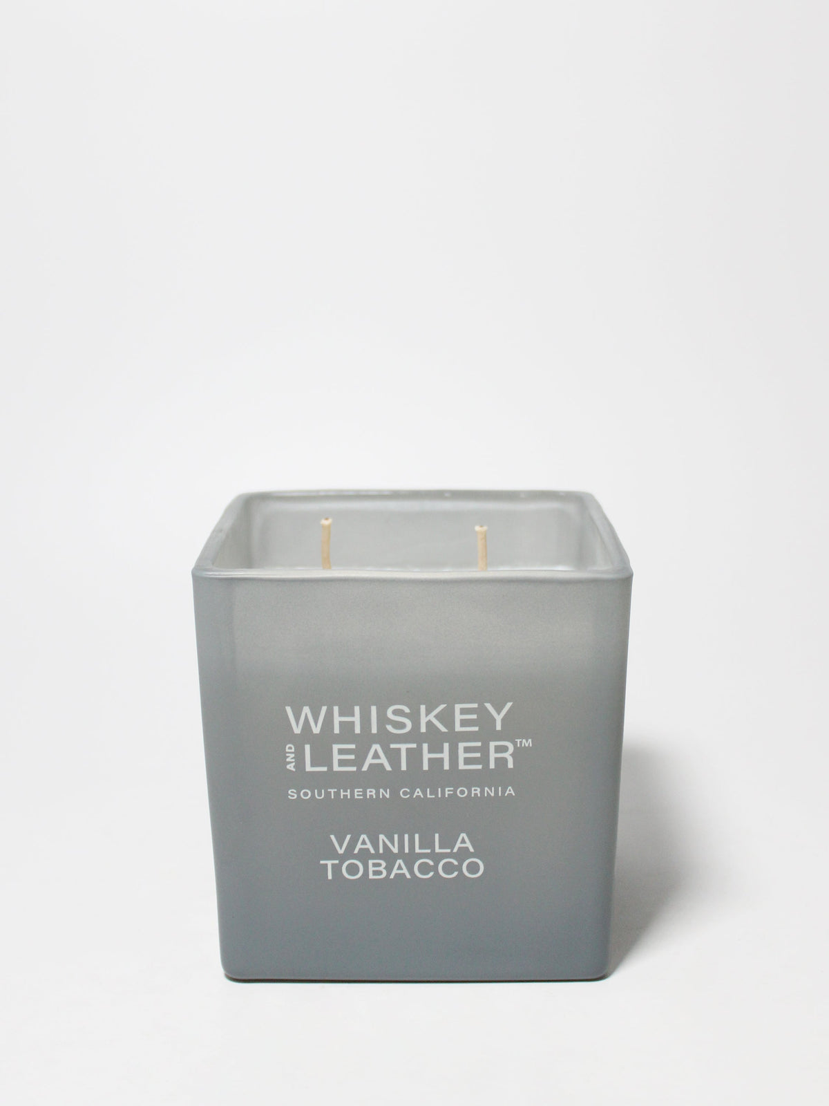Vanilla Tobacco 16 oz cozy scented candle