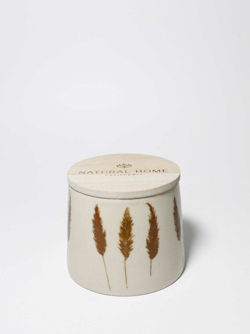 Amber & Fig Natural Home 7 oz cozy scented candle