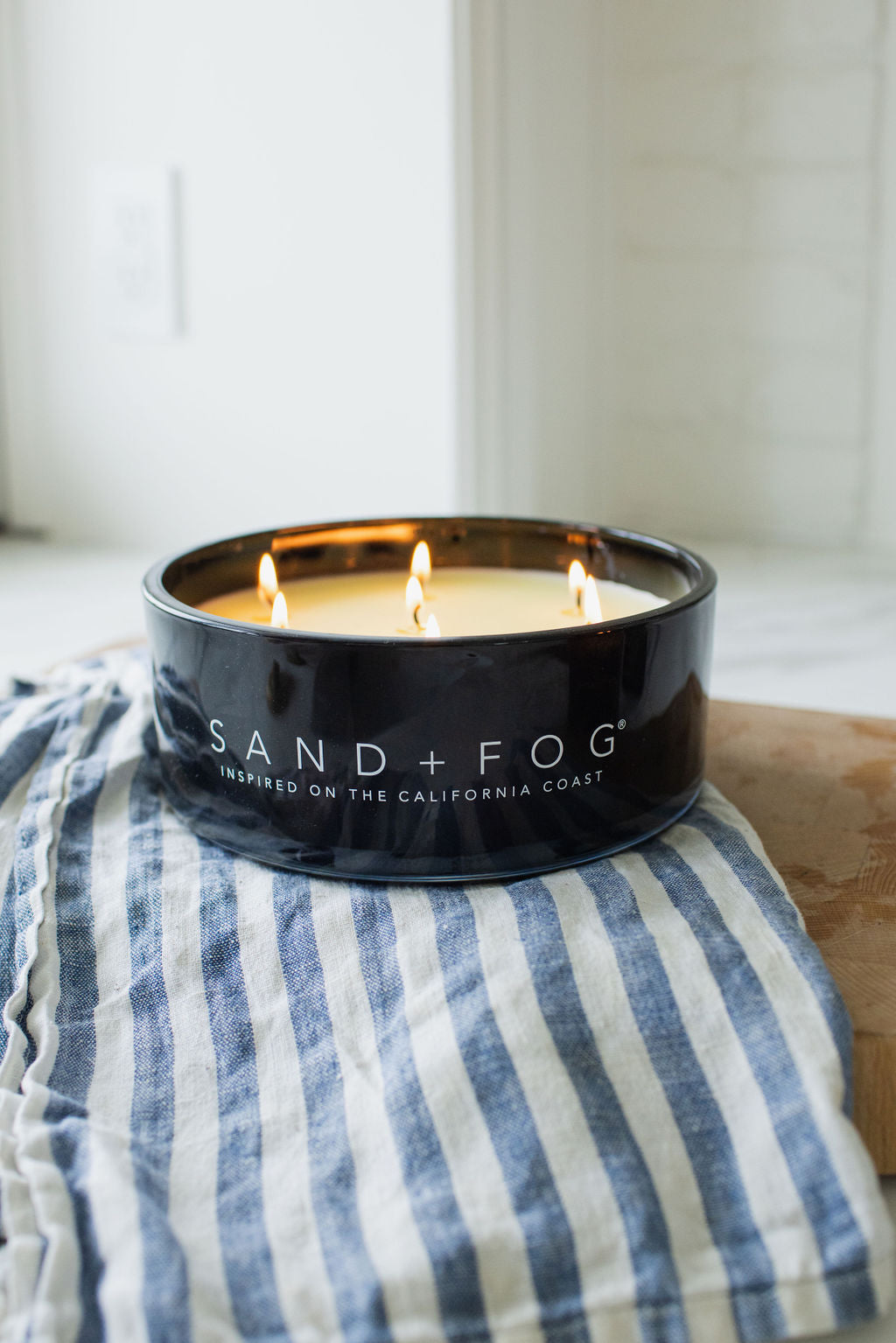 Teakwood 34 oz cozy scented candle