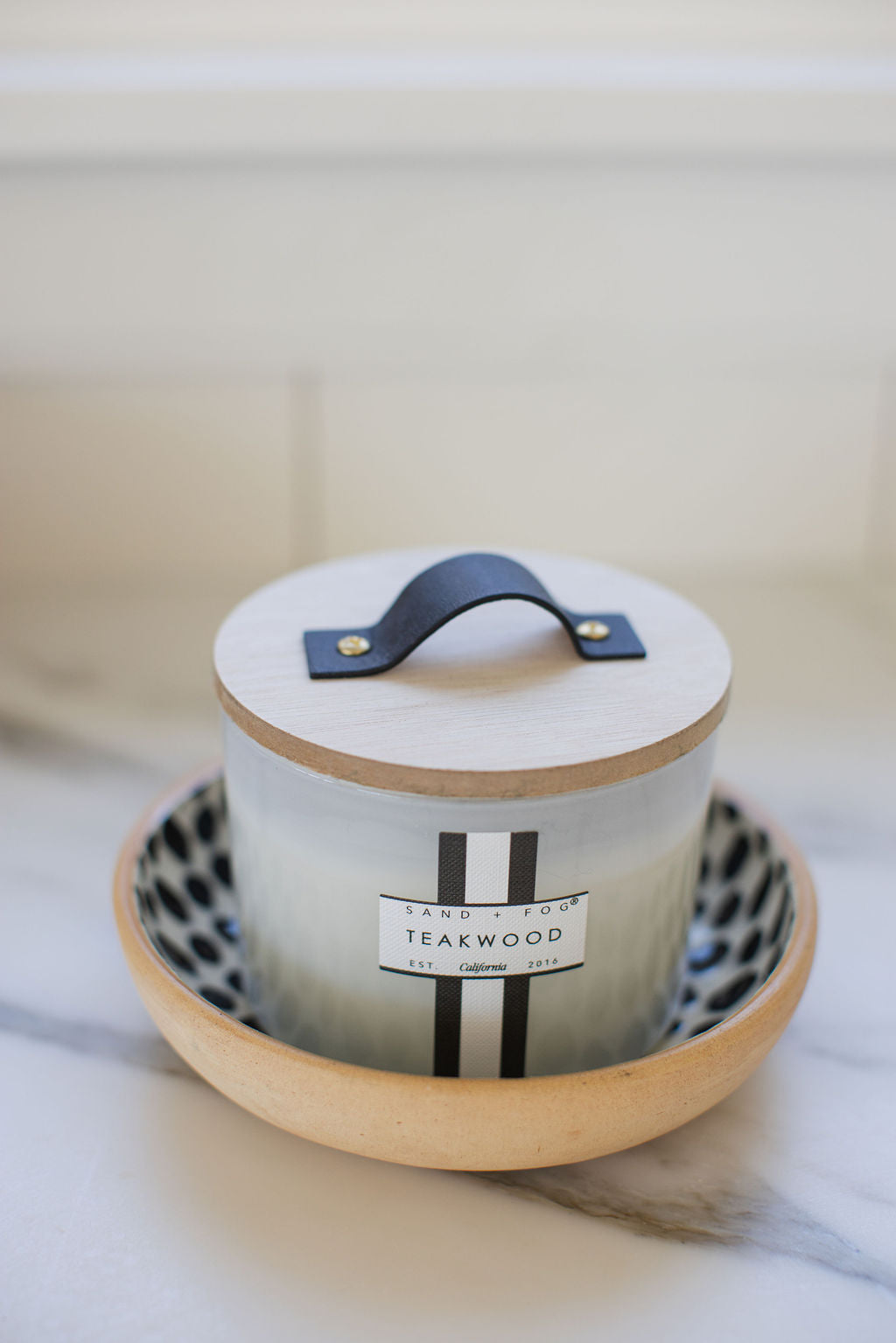 Teakwood 12 oz cozy scented candle