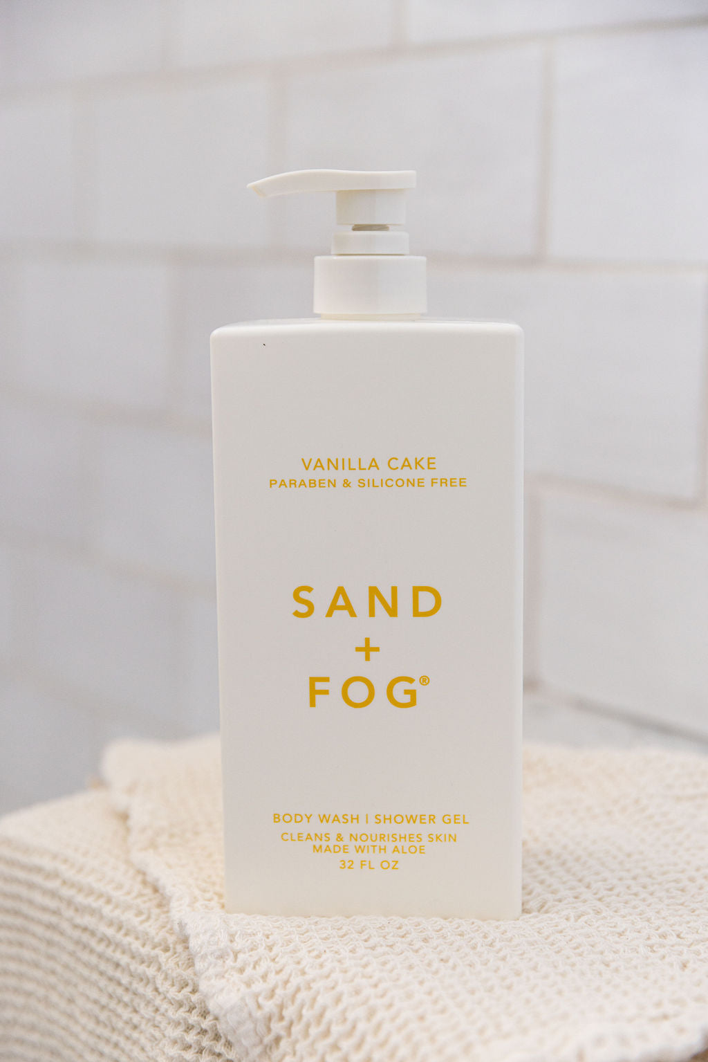 Vanilla Cake 32 oz Moisturizing Body Wash