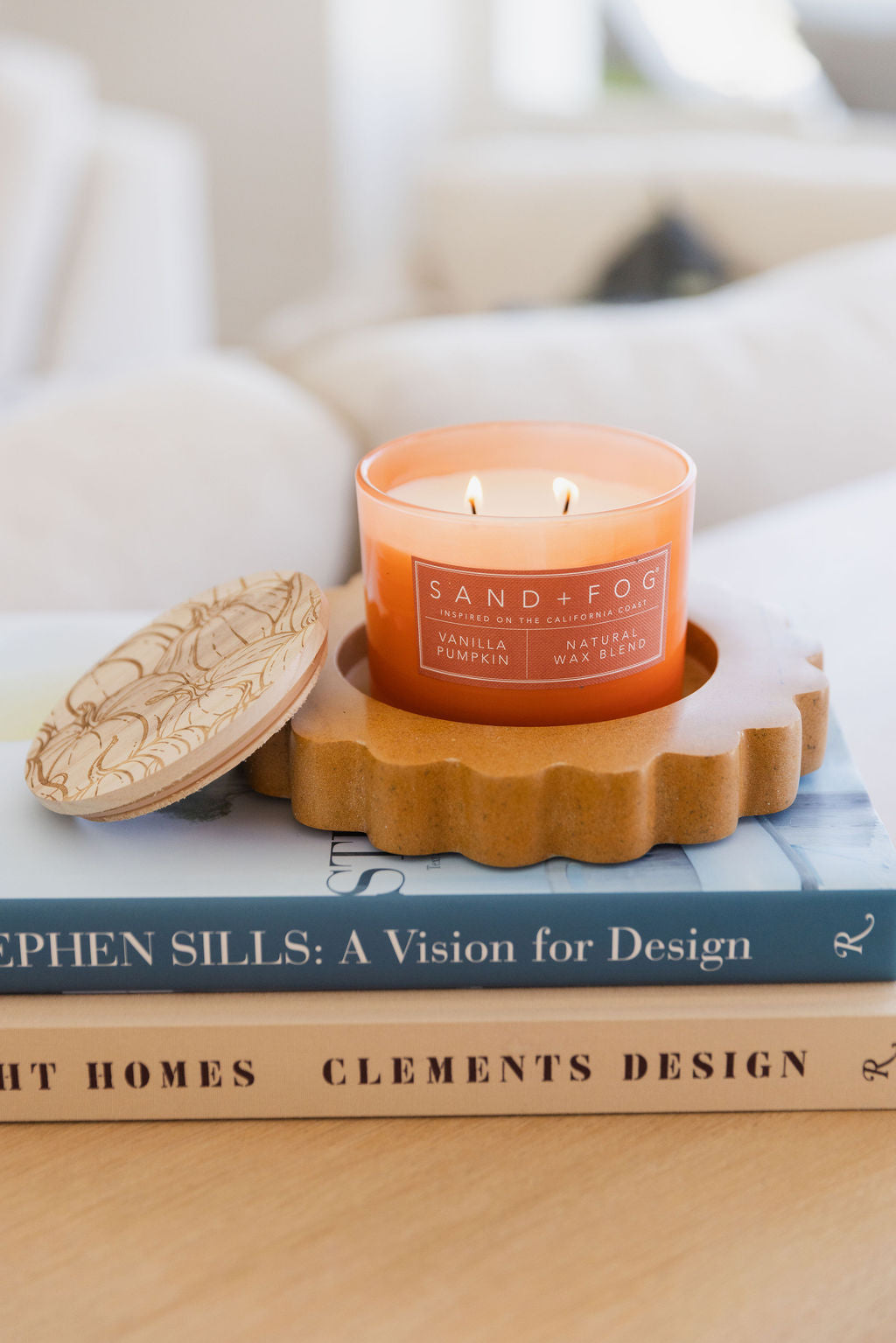 Vanilla Pumpkin 12 oz cozy scented candle
