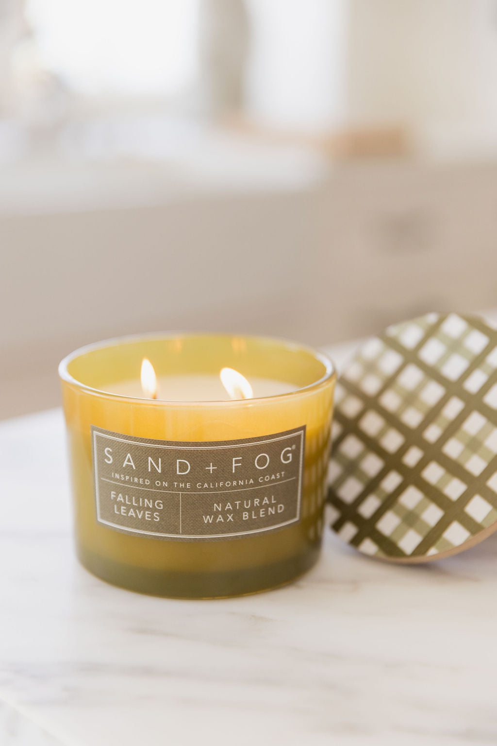 Falling Leaves 12 oz warm scented candle
