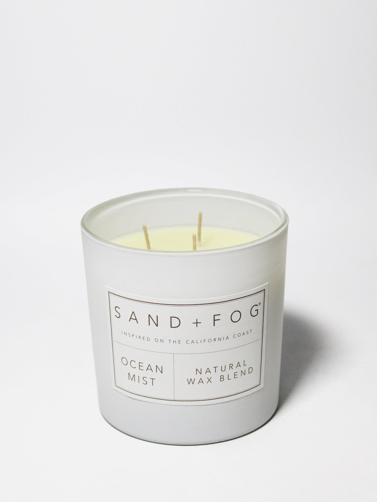 Ocean Mist 21 oz refreshing scented candle
