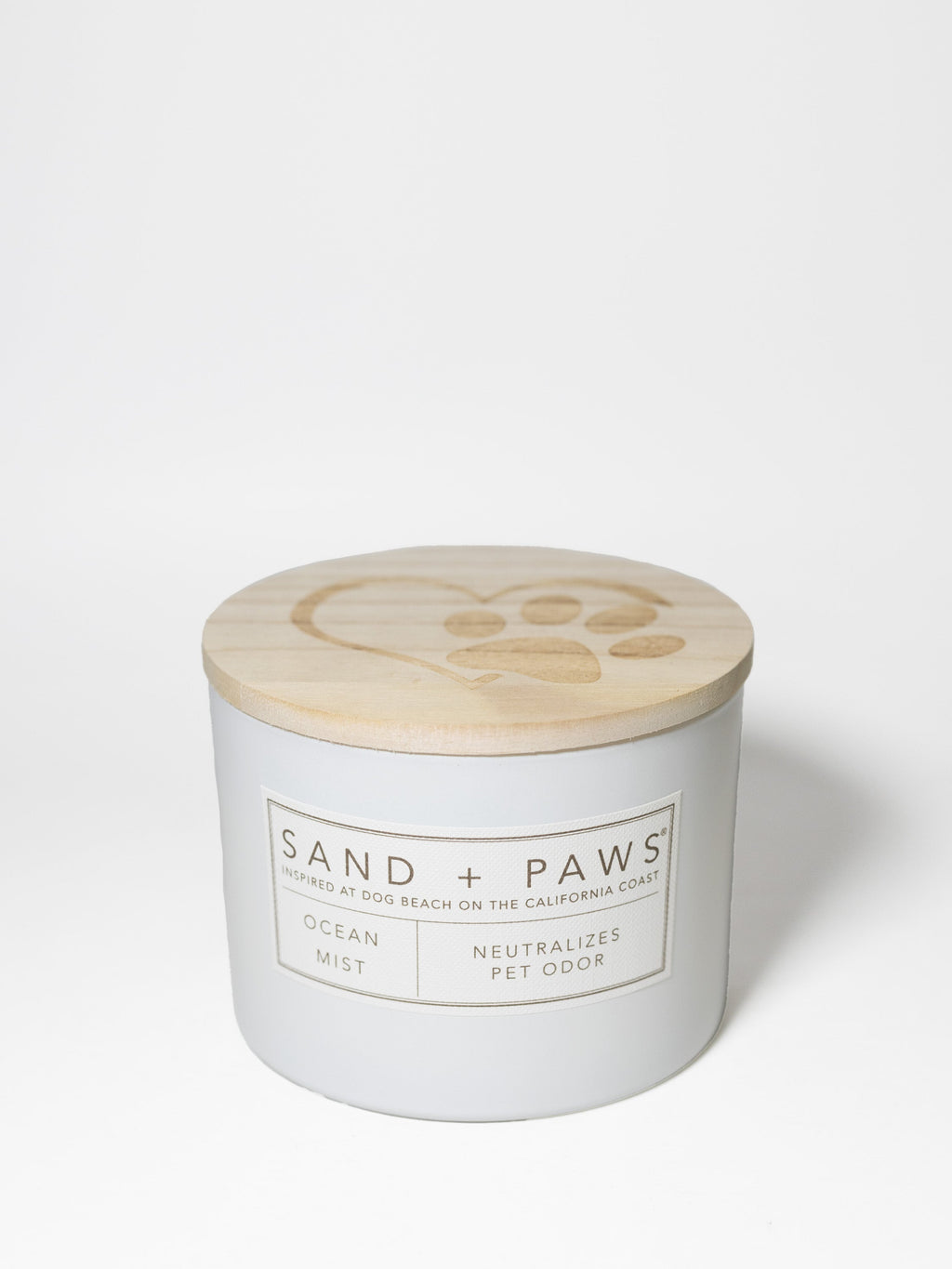 Sand + Paws Ocean Mist 12 oz refreshing scented candle