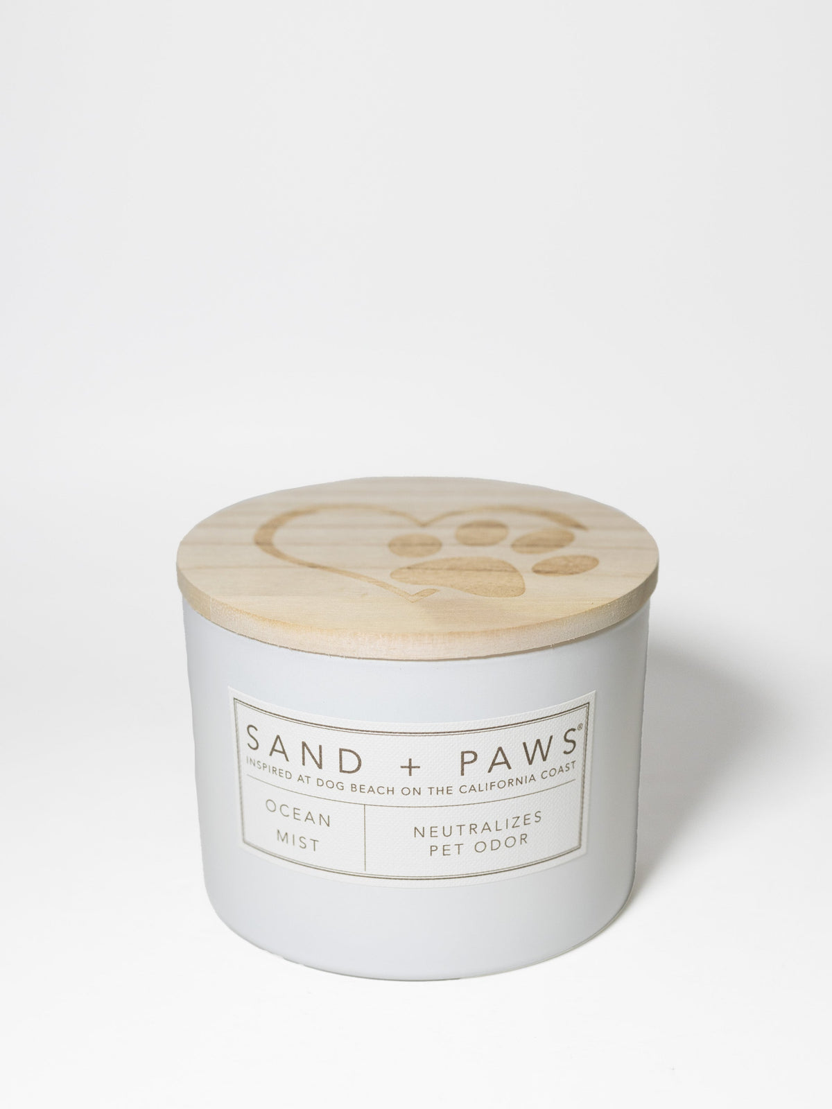 Sand + Paws Ocean Mist 12 oz refreshing scented candle