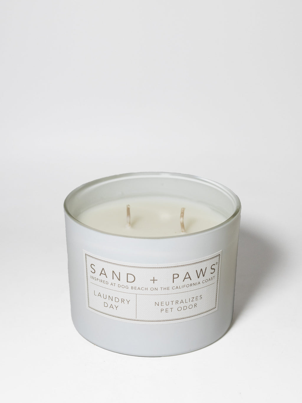 Sand + Paws Laundry Day 12 oz fresh scented candle