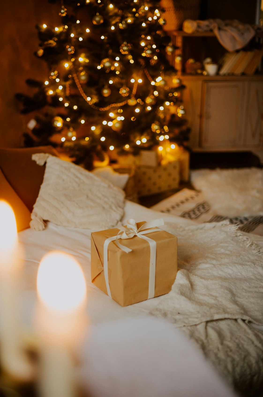 Perfect Holiday 12 oz cozy scented candle