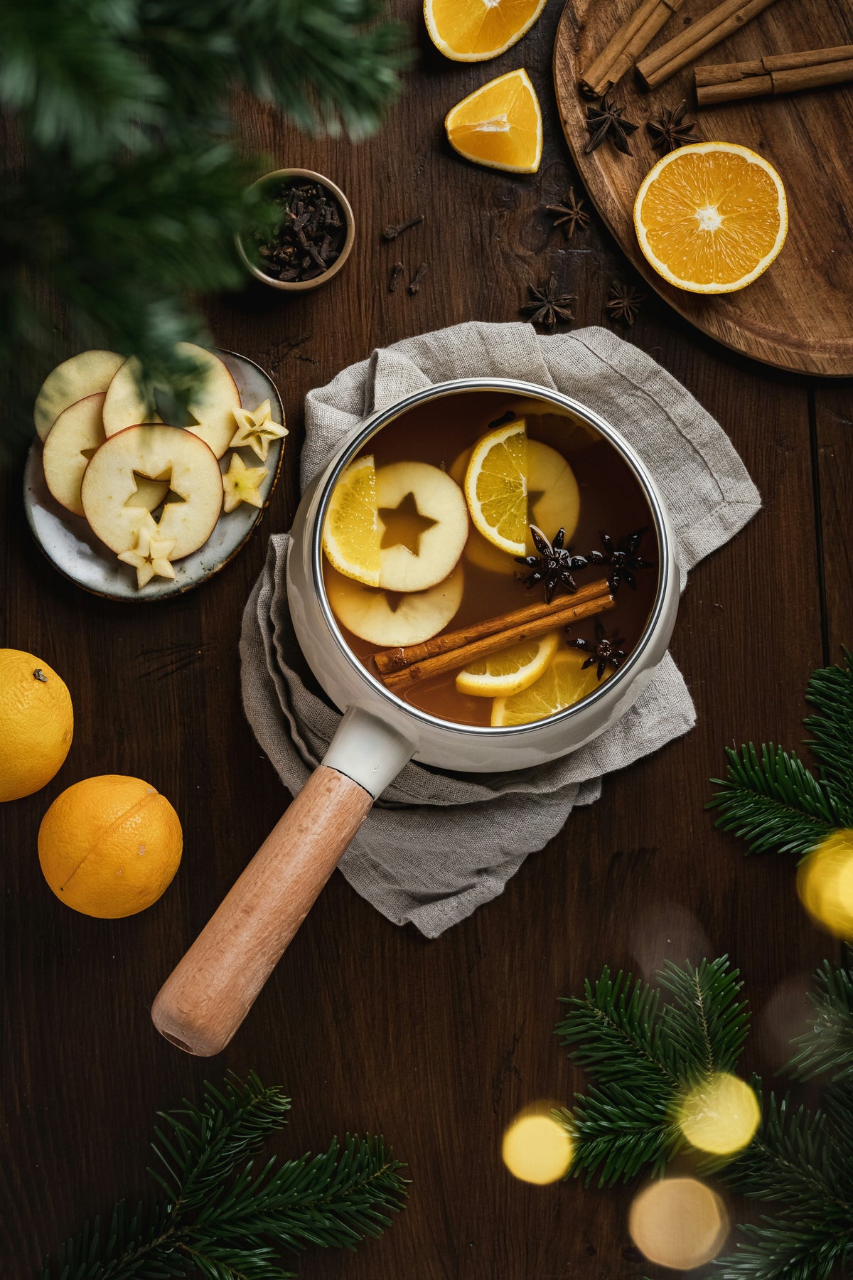 Simmering Spices 12 oz cozy scented candle